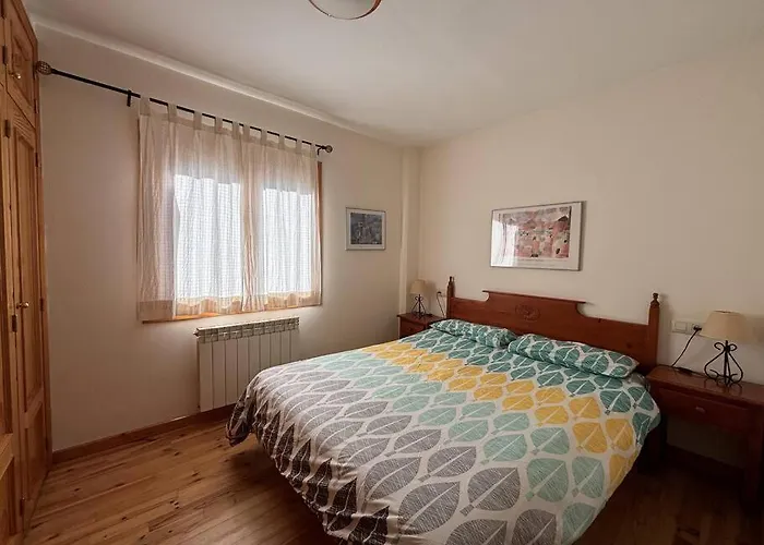 アパート Bpirineos-esera ベナスケ